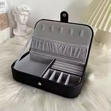 Boite à bijoux de couleur noir