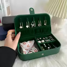 Boite à bijoux compact avec rangement multiple