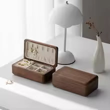 Boite à bijoux élégante en bois