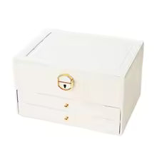 Boite à bijoux en blanc avec fermeture 